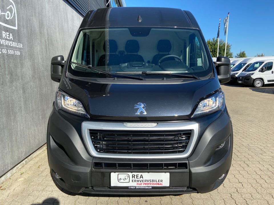 Peugeot Boxer 333 2,2 BlueHDi 140 L2H2 Premium