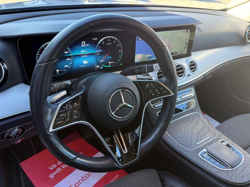 Mercedes E300 de 2,0 Avantgarde stc. aut. 4Matic 5d