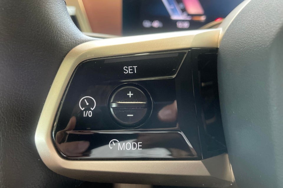 BMW iX xDrive40 Fully Charged 5d