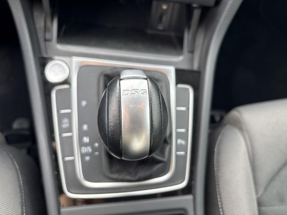 VW Golf VII 1,5 TSi 150 Highline DSG 5d