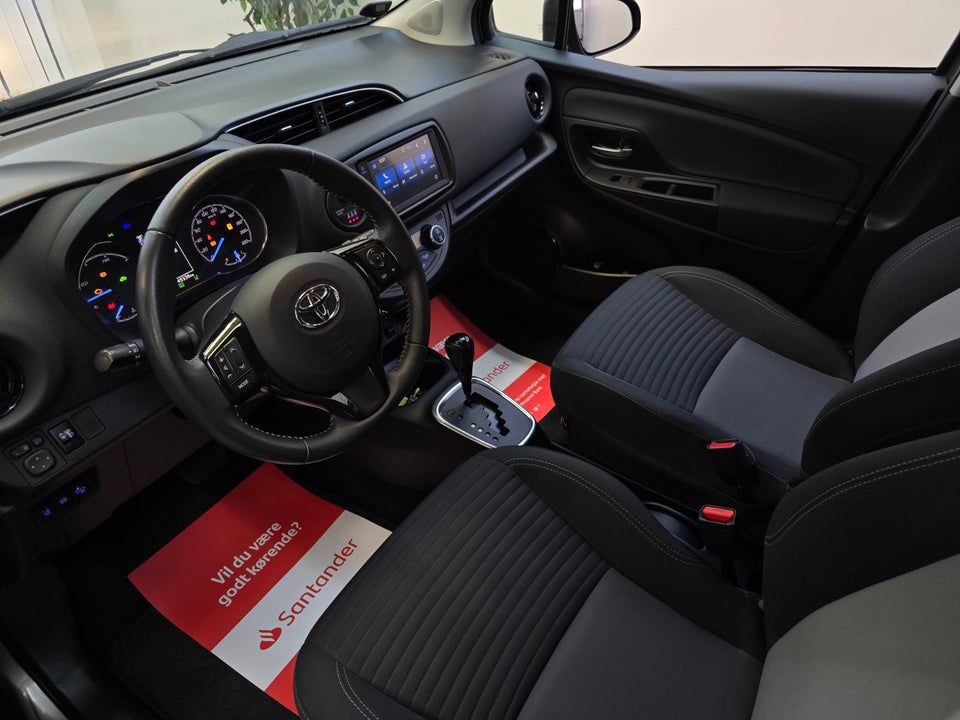 Toyota Yaris 1,5 Hybrid H3 Limited e-CVT 5d