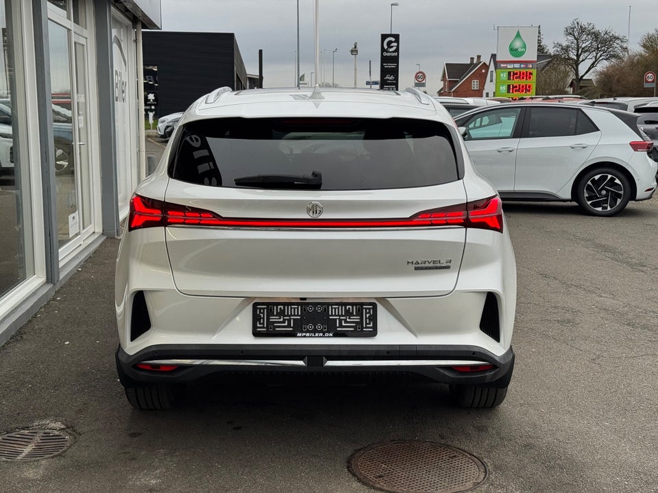 MG Marvel R Luxury 5d