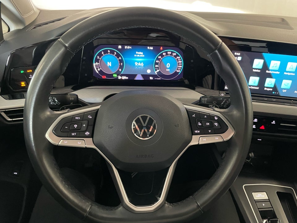 VW Golf VIII 1,5 eTSi 130 Life Variant DSG 5d