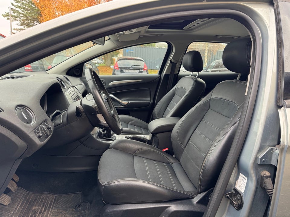 Ford Mondeo 2,0 Ambiente stc. 5d