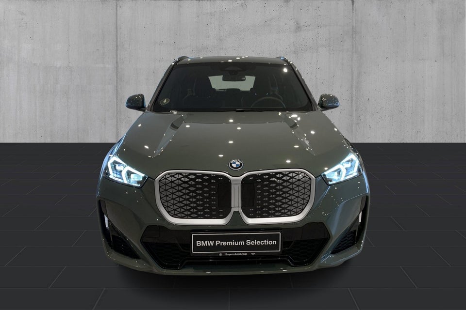 BMW iX1 xDrive30 M-Sport 5d