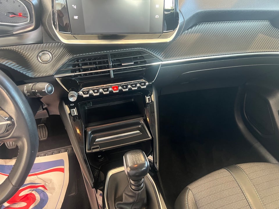 Peugeot 208 1,2 PureTech 100 Allure 5d