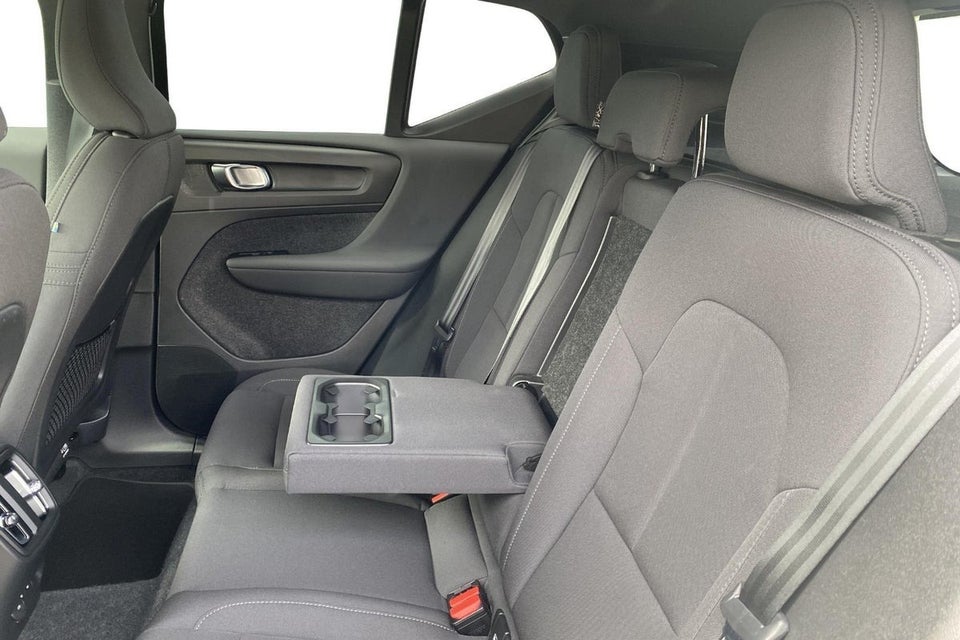 Volvo EX40 Extended Range Plus 5d