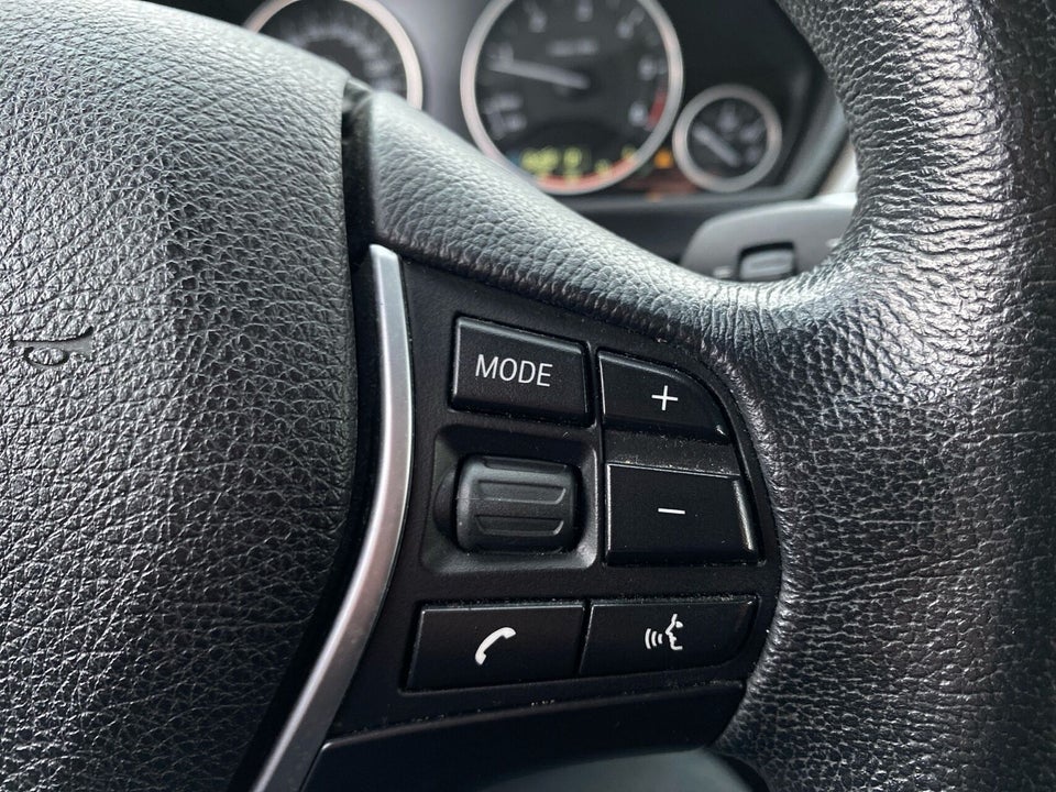 BMW 318d 2,0 Touring Modern Line aut. 5d