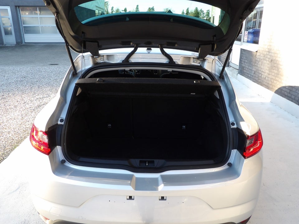 Renault Megane IV 1,2 TCe 130 Bose Edition 5d