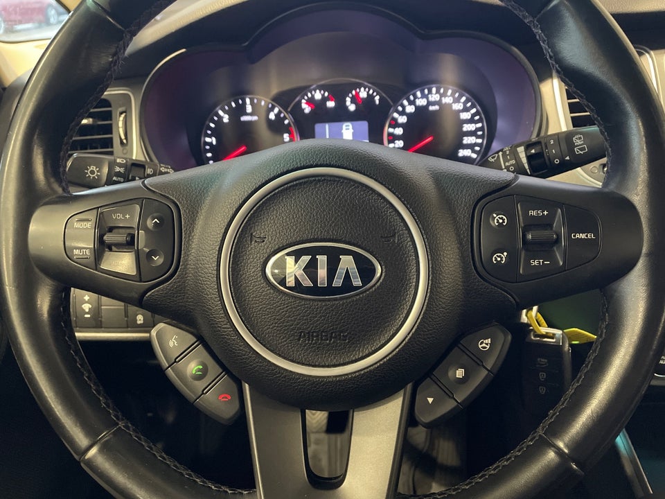 Kia Carens 1,7 CRDi 115 Attraction 7prs 5d