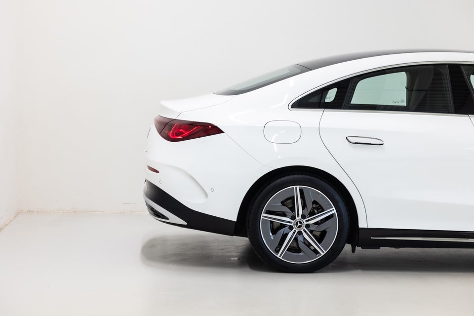 Mercedes CLA250+ EQ AMG Advance Plus 4d