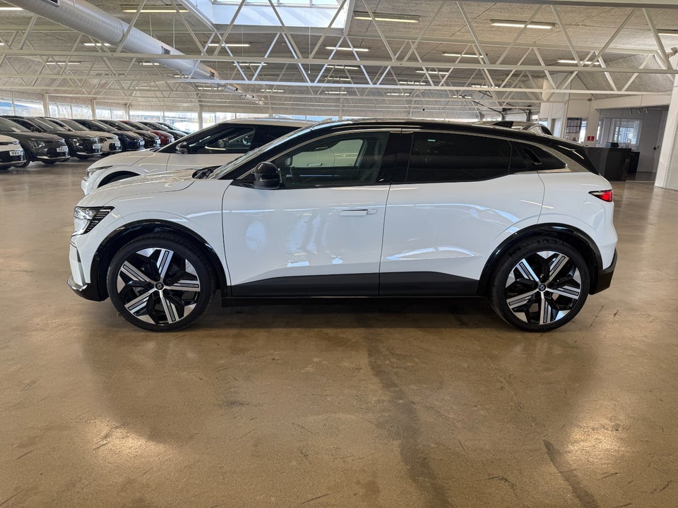 Renault Megane E-Tech 60 Iconic 5d