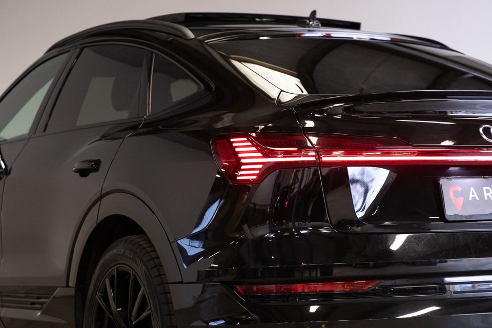 Audi e-tron 55 S-line Sportback quattro 5d