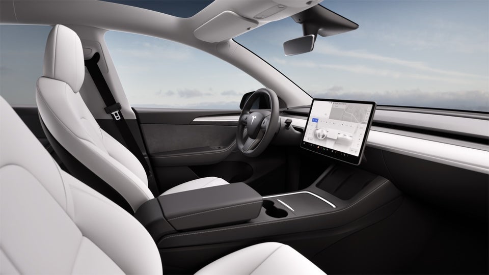 Tesla Model Y Long Range AWD 5d