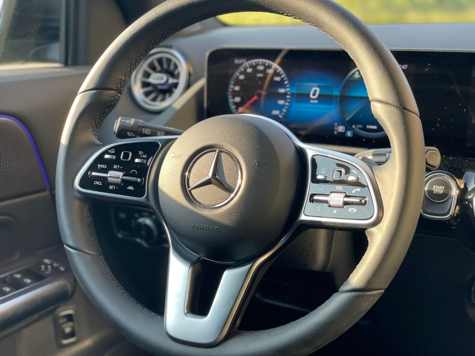 Mercedes EQA350 Progressive 4Matic 5d