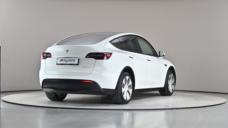 Tesla Model Y Long Range AWD 5d