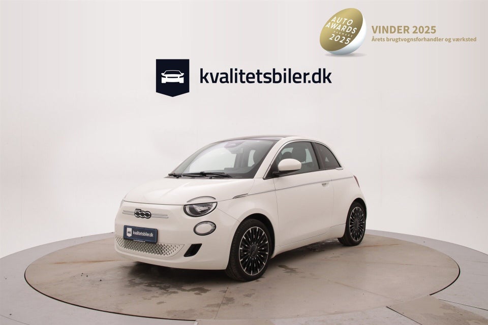 Fiat 500e 42 Icon 3d
