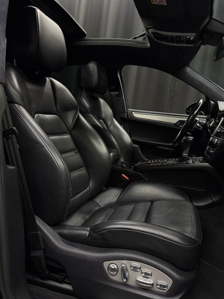Porsche Macan Turbo 2,9 PDK 5d