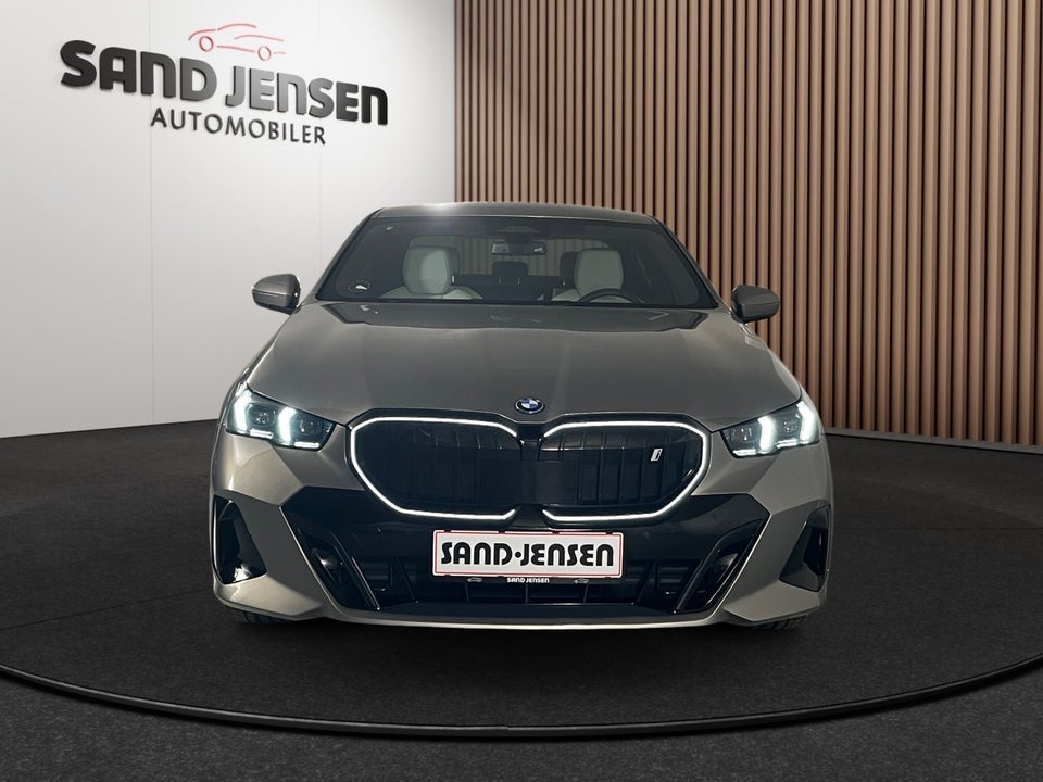 BMW i5 eDrive40 M-Sport Pro 4d