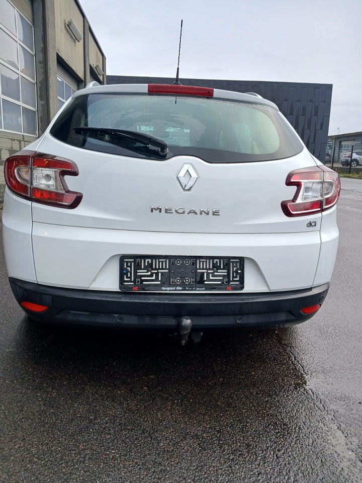 Renault Megane III 1,5 dCi 110 Expression Sport Tourer aut. 5d