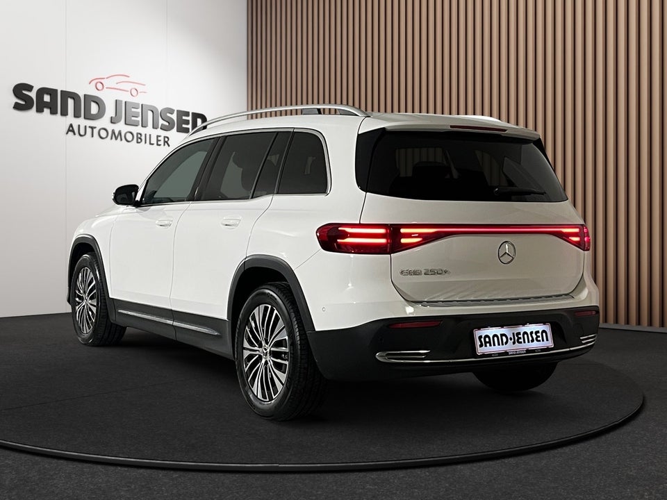 Mercedes EQB250+ Progressive 5d