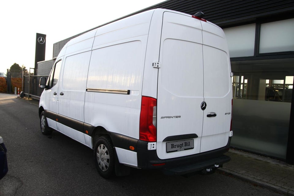 Mercedes Sprinter 317 2,0 CDi A2 Kassevogn aut. RWD