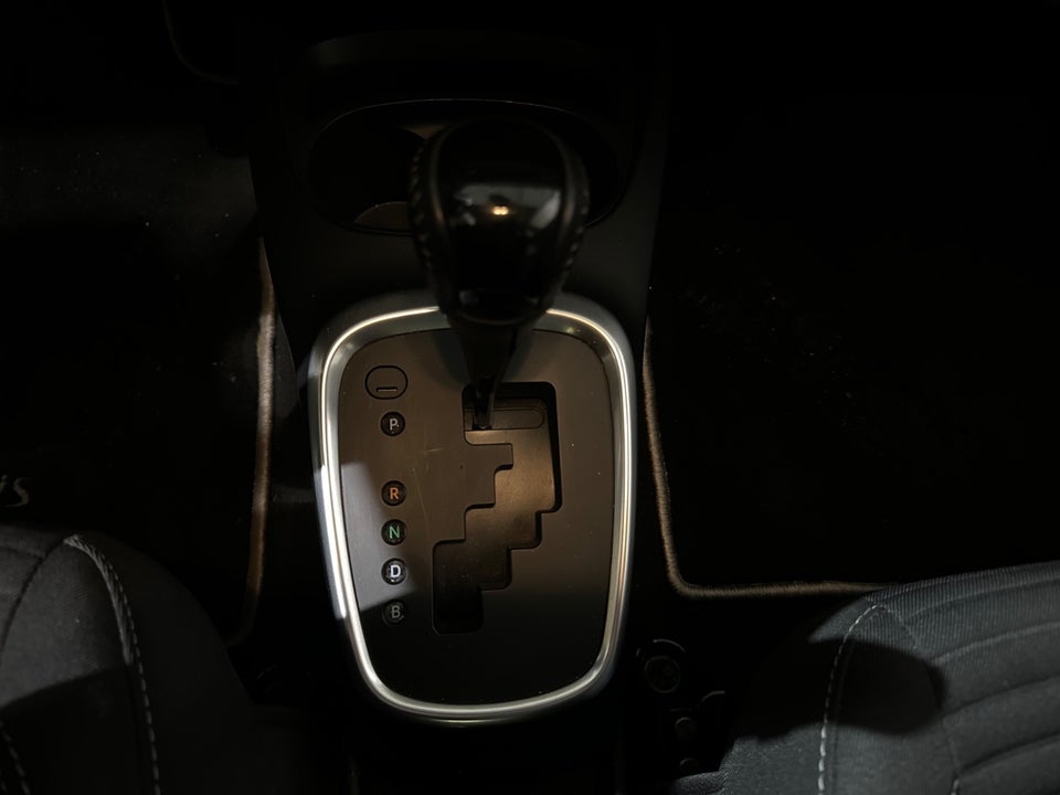 Toyota Yaris 1,5 Hybrid H2 e-CVT 5d