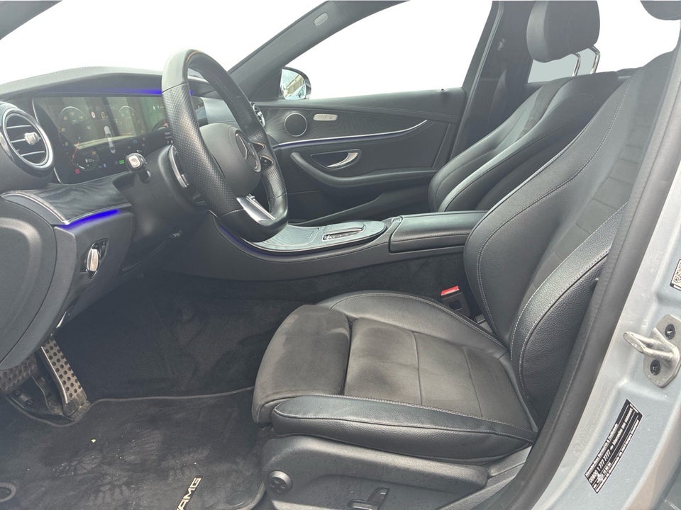 Mercedes E300 de 2,0 AMG Line aut. 4Matic 4d