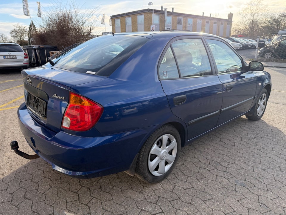 Hyundai Accent 1,3 LS 5d