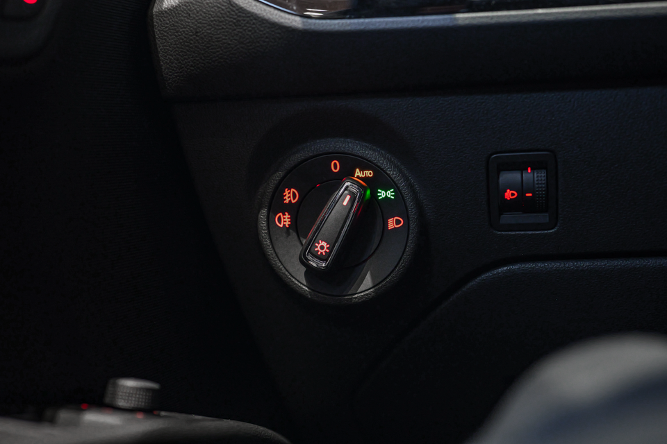 Seat Leon 1,6 TDi 105 Style DSG 5d