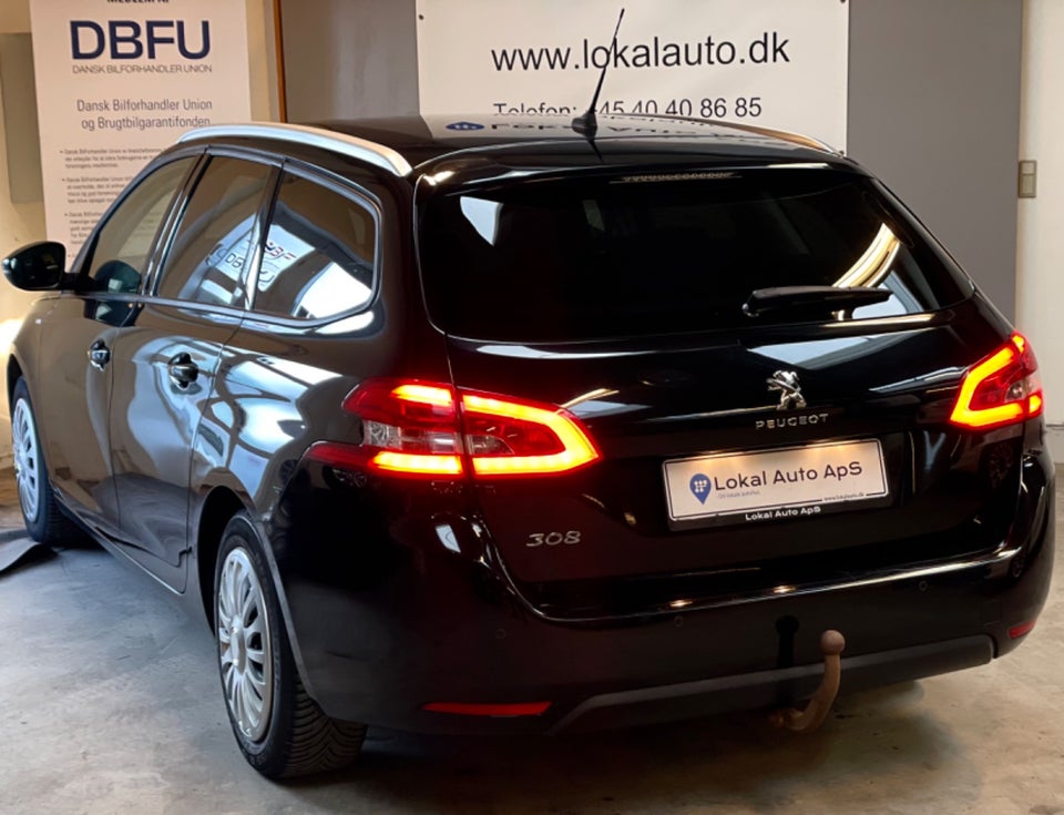 Peugeot 308 1,5 BlueHDi 130 Style SW 5d