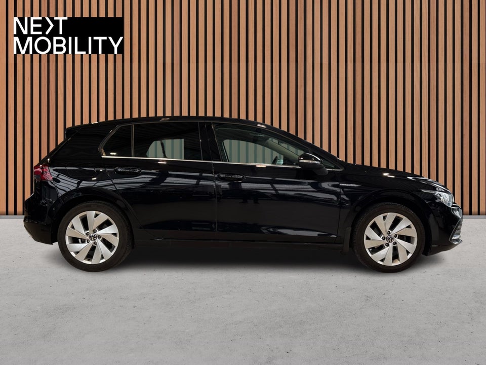 VW Golf VIII 1,5 eTSi 150 Style DSG 5d