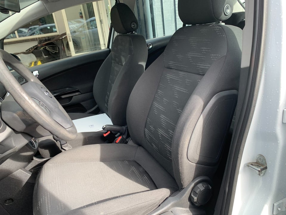 Opel Corsa 1,2 16V Cool 5d