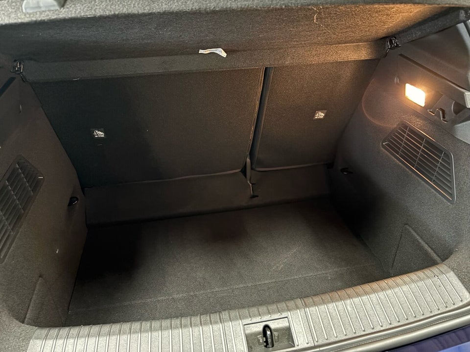Renault Megane E-Tech 40 Equilibre 5d