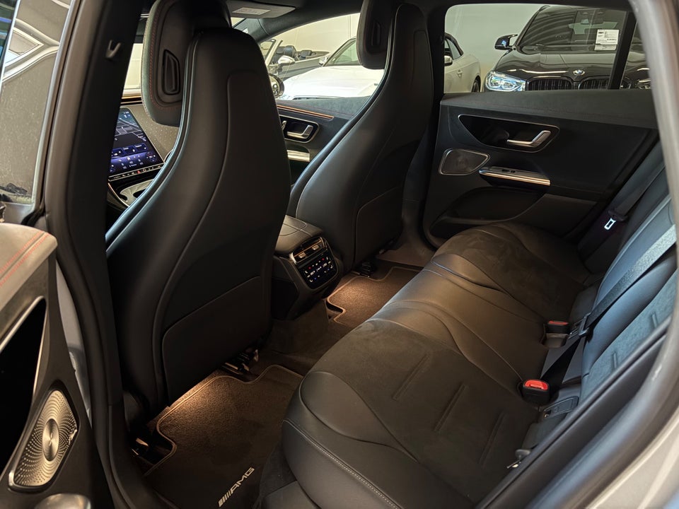 Mercedes EQE350 AMG Line 4Matic 4d
