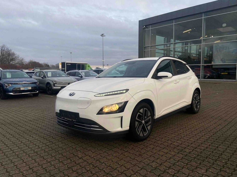 Hyundai Kona 64 EV Essential 5d