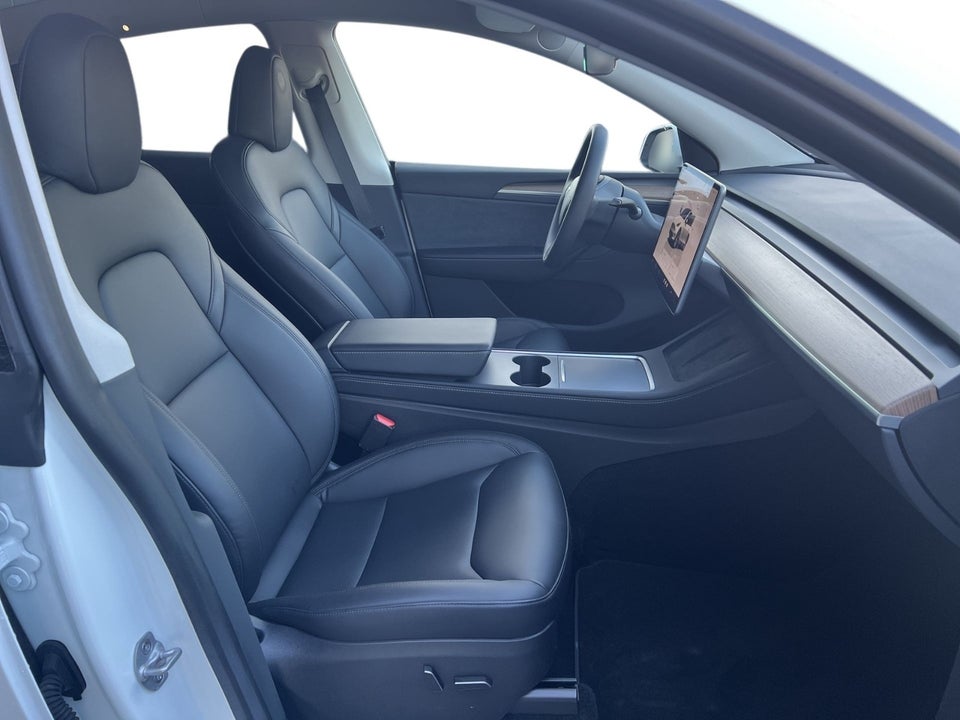 Tesla Model Y RWD 5d