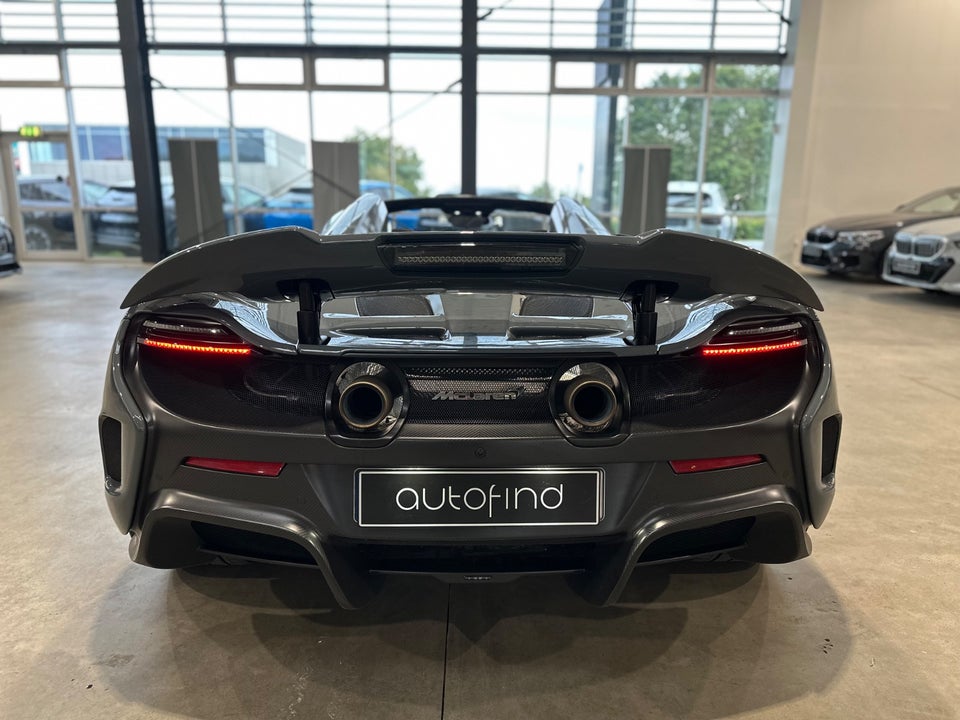 McLaren 675LT 3,8 Spider 2d