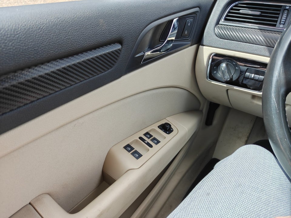 Skoda Superb 1,8 TSi 160 Elegance Combi 5d