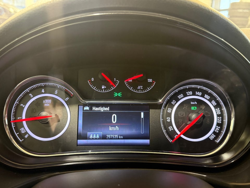 Opel Insignia 1,6 CDTi 136 Cosmo Sports Tourer 5d