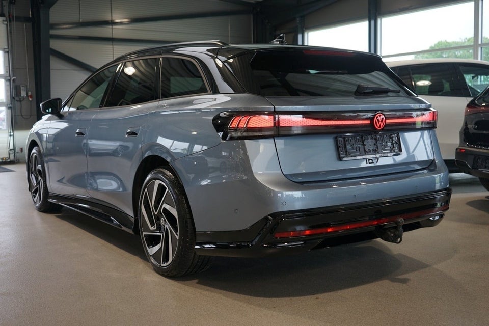 VW ID.7 86 Style S Tourer 5d