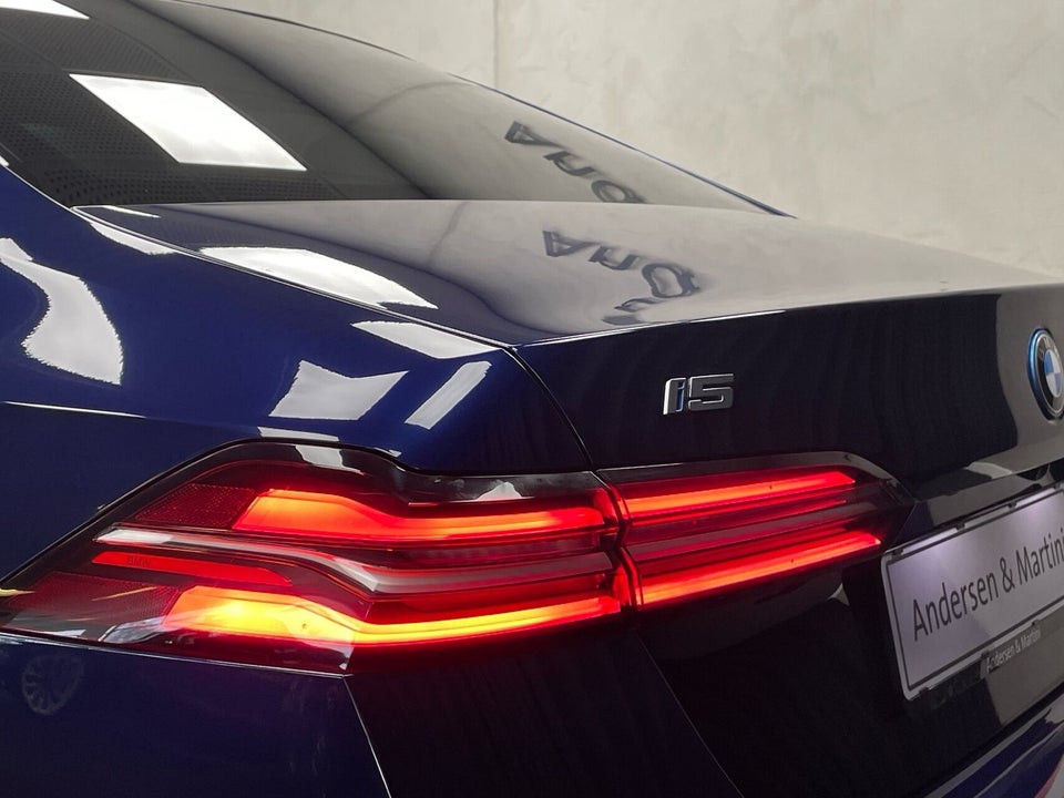 BMW i5 xDrive40 M-Sport 4d