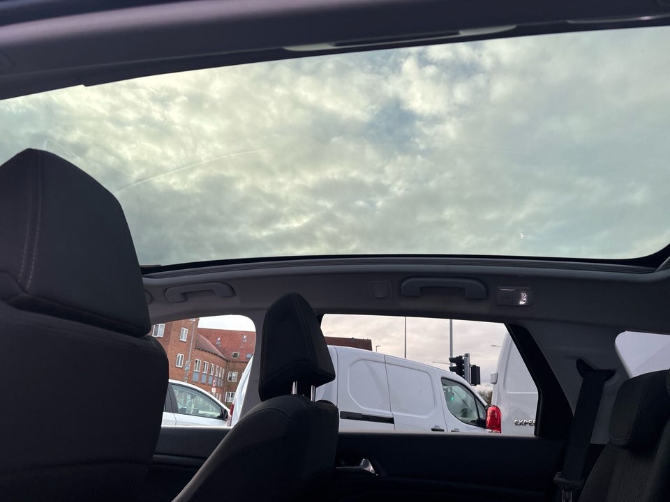 Peugeot 308 1,6 BlueHDi 120 Selection Sky SW 5d