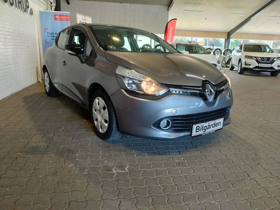 Renault Clio IV 0,9 TCe 90 Expression 5d