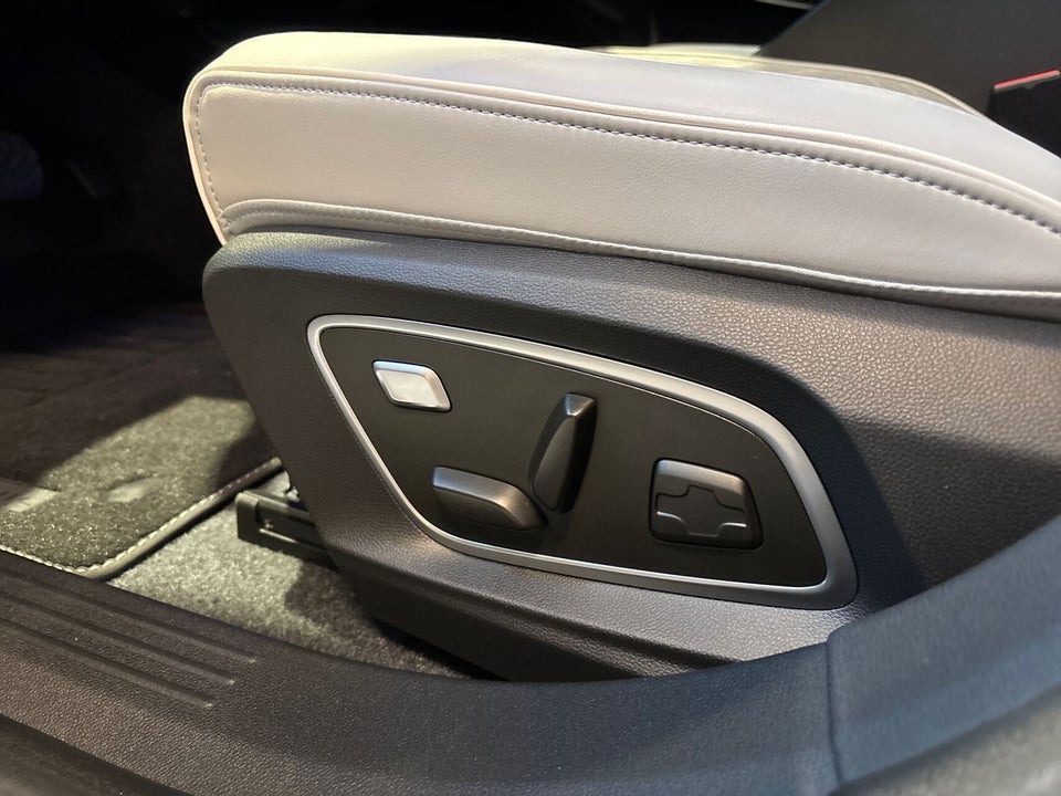 Renault Scenic E-Tech 87 Iconic 5d