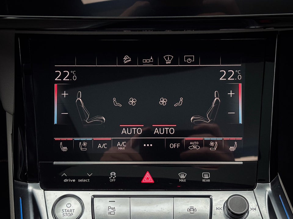 Audi e-tron 55 Advanced quattro 5d