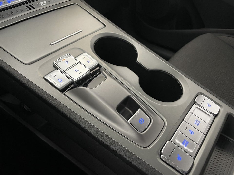 Hyundai Kona 64 EV Essential 5d