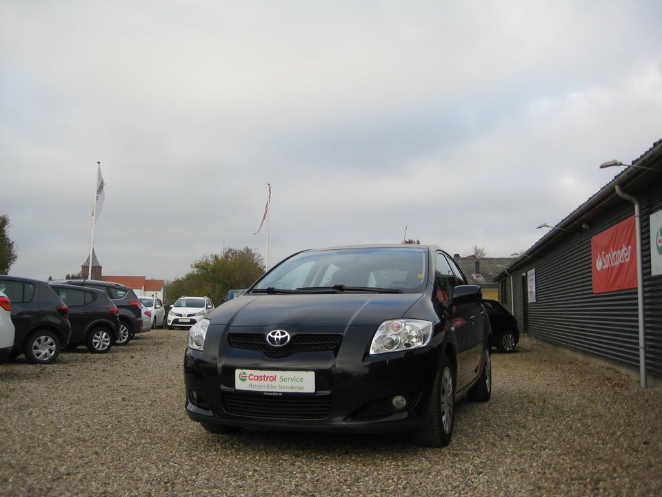 Toyota Auris 1,6 T2 5d