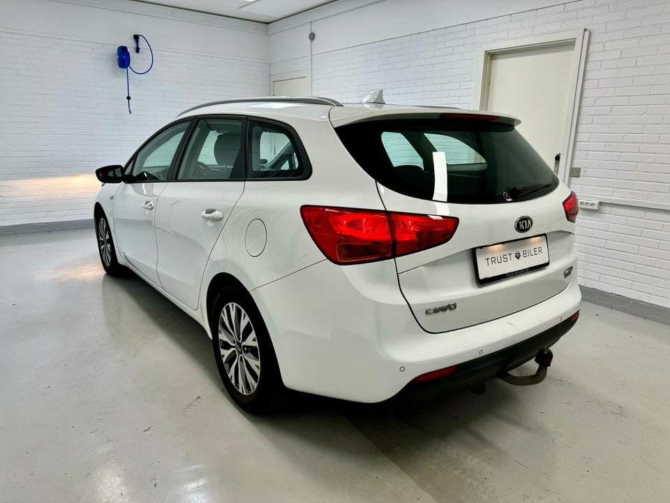 Kia Ceed 1,4 CVVT Style Limited SW 5d