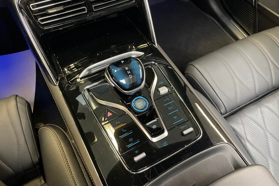 BYD Tang 109 Flagship AWD 7prs 5d